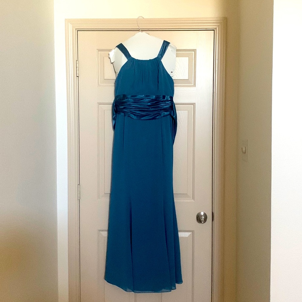 Elegant formal blue dress